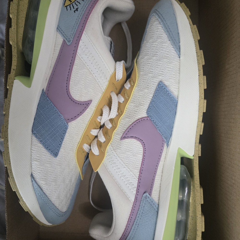 Nike Women's Sneakers in White, Blue, and Purple